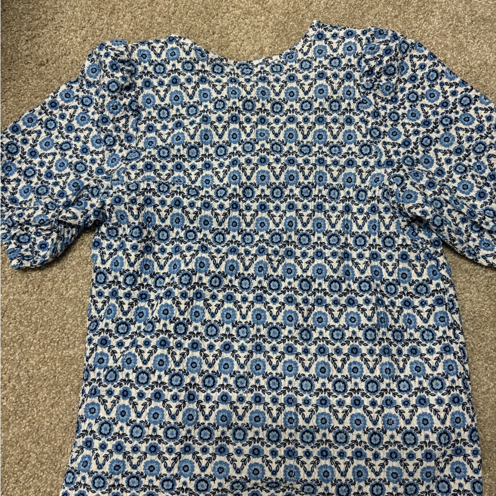LOFT Floral Blue and White Blouse - Picture 3 of 4